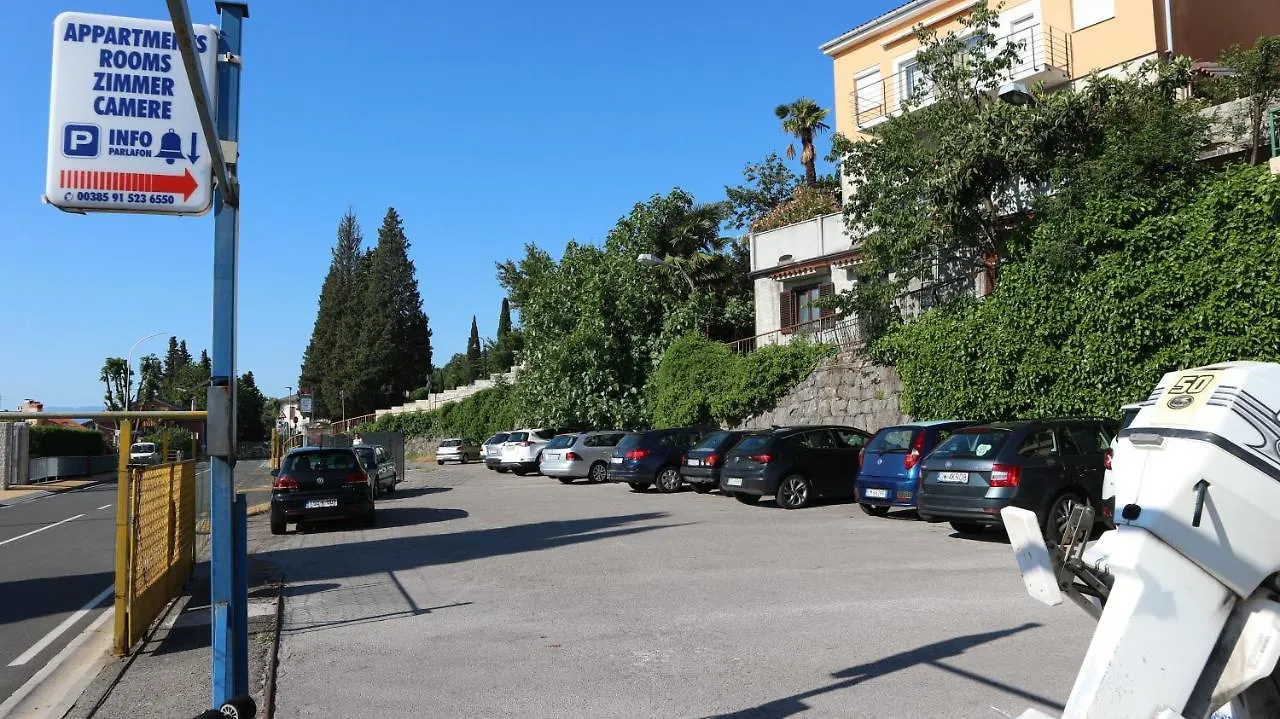Apartments Komel Opatija 0*,